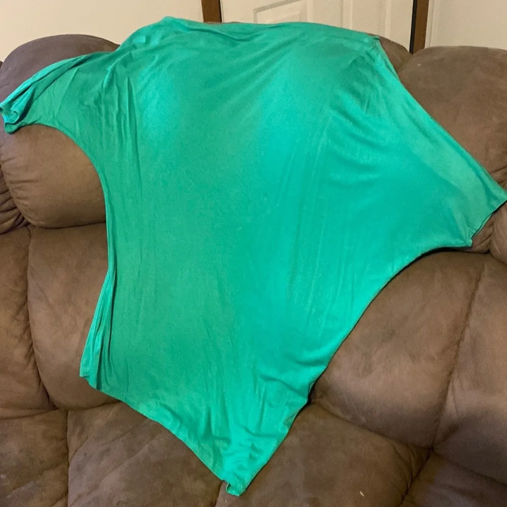 Top - Picture 2 of 4